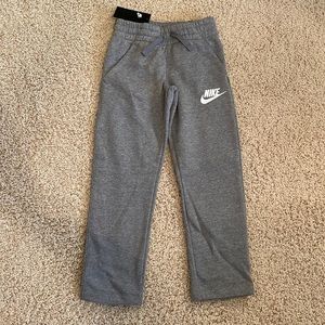 NWT Boys Nike Sweatpants Size XS